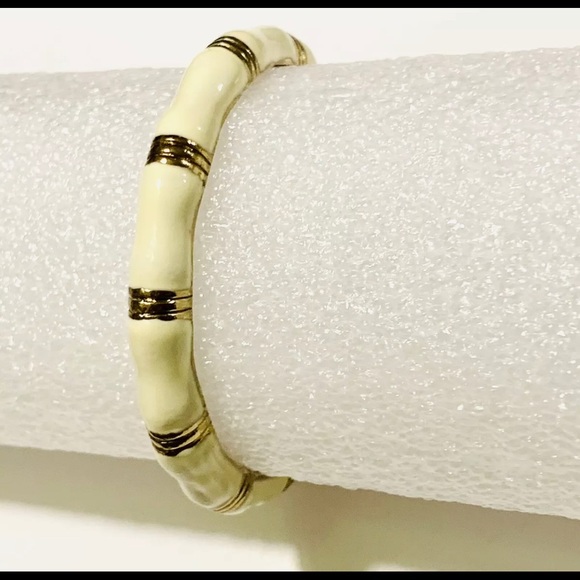 Vintage Ivory Enamel Bangle Bracelet - Picture 2 of 3